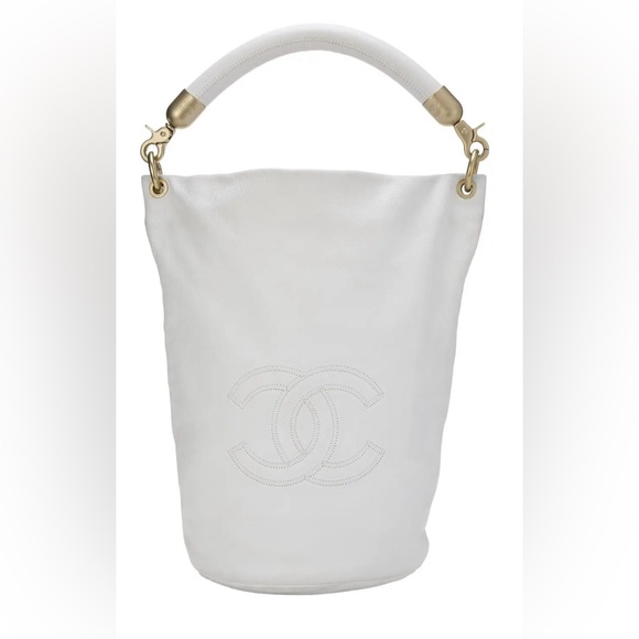 CHANEL Handbags - CHANEL White CC Bucket Handbag Calfskin Leather